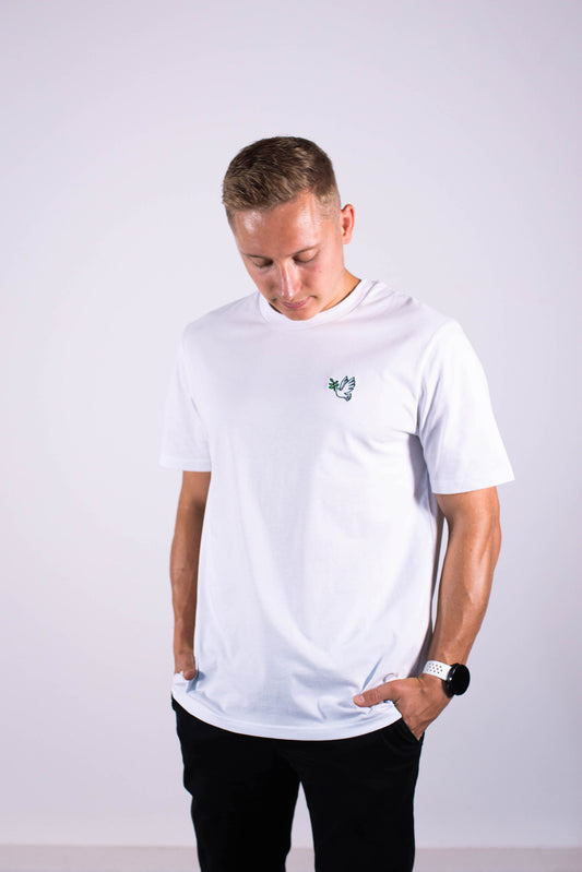 Model Oberkörperaufnahme, Produkt T-Shirt, Motiv Frieden, Farbe White