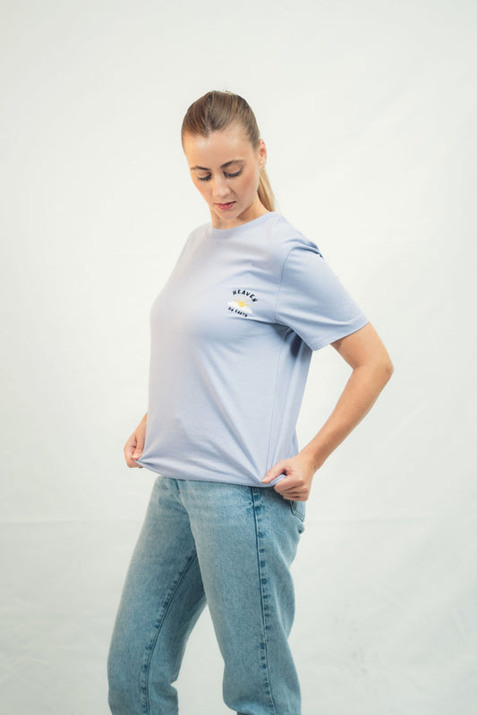 Mission One More christliches T-Shirt schlicht & hochwertig aus Bio-Baumwolle vom Model getragen