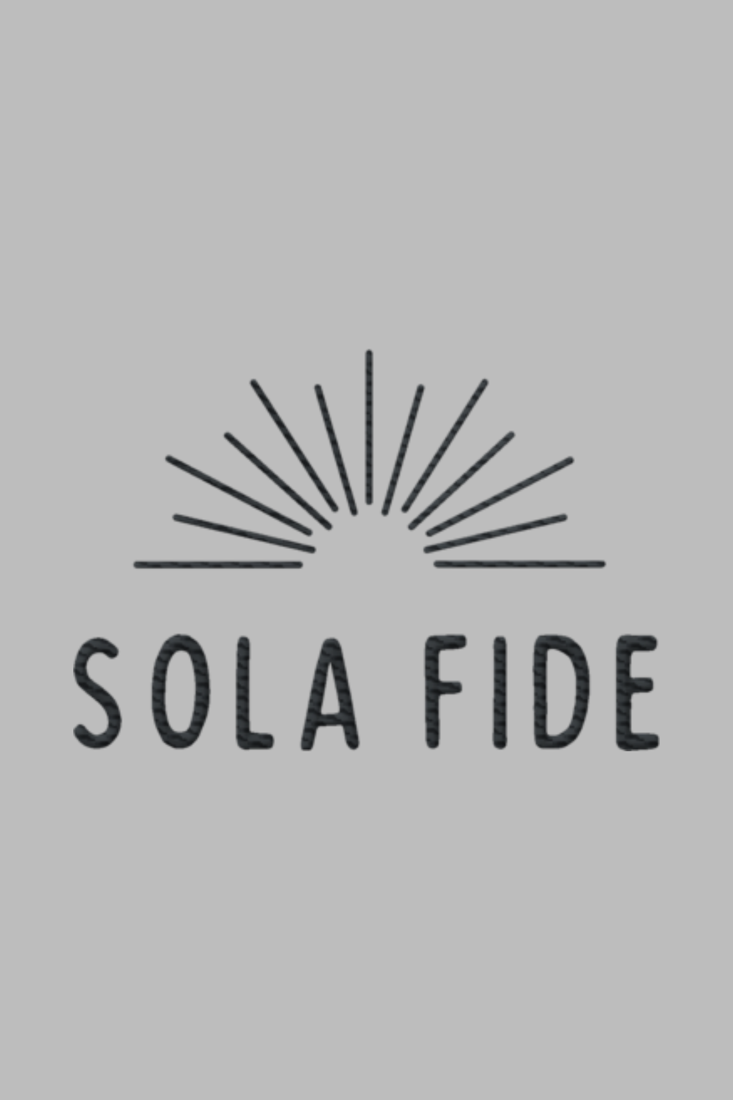 Stickmotiv Sola Fide in Nahaufnahme - faire, nachhaltige Kleidung aus Bio-Baumwolle von Mission One More