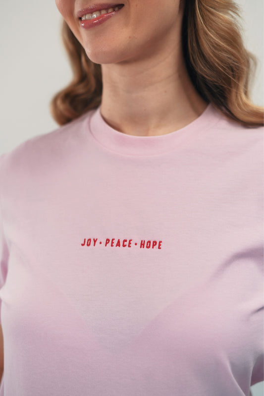Model Nahaufnahme, Produkt T-Shirt, Motiv Joy Peace Hope, Farbe Cotton Pink