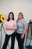 Model Gruppenaufnahme, Produkt T-Shirt, Motiv Joy Peace Hope, Farbe Cotton Pink