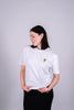 Model Oberkörperaufnahme, Produkt T-Shirt, Motiv Licht und Salz, Farbe White