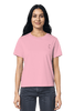 Nachhaltiges Mission One More Shirt im Alltag getragen – Mode als leises Zeugnis God is in her in Pink