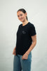 Model zeigt Mission One More T-Shirt ressourcenschonend produziert christliche Kernaussage "It is well" für Frauen