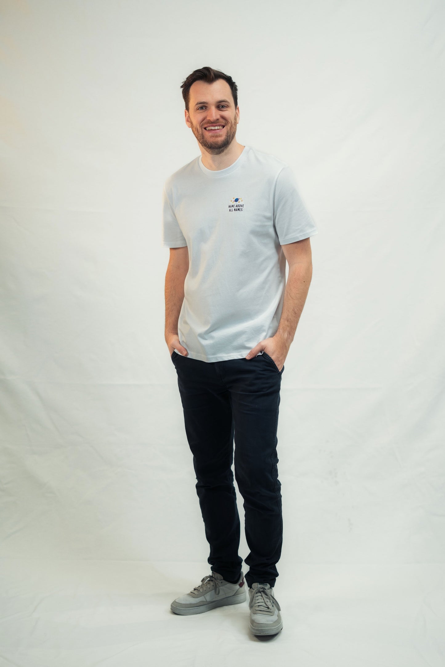 Mission One More unisex T-Shirt ‚Name above all Names‘ minimalistisch, fair & nachhaltig